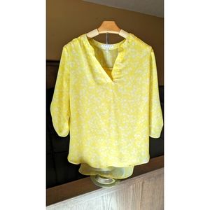 Chaus| New York yellow blouse